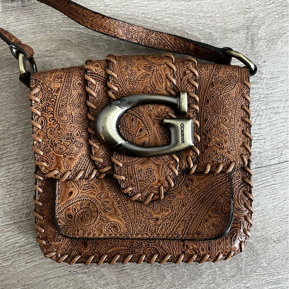 Vintage Guess crossbody purse - Picture 1 of 7